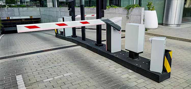 Custom Gate Design & Integration Whitehall